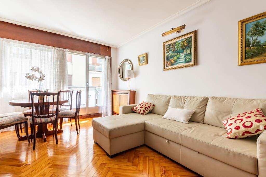 Terraza Playa Y Calle Peatonal Ess03377 Сан-Себастьян Екстер'єр фото