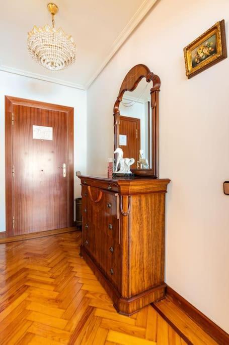 Terraza Playa Y Calle Peatonal Ess03377 Сан-Себастьян Екстер'єр фото