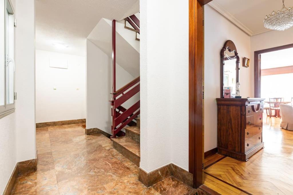 Terraza Playa Y Calle Peatonal Ess03377 Сан-Себастьян Екстер'єр фото