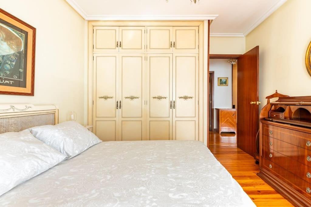Terraza Playa Y Calle Peatonal Ess03377 Сан-Себастьян Екстер'єр фото